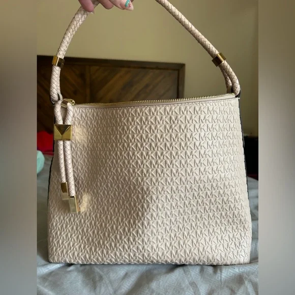 Light Pink Michael Kors Shoulder Bag - Picture 3 of 3